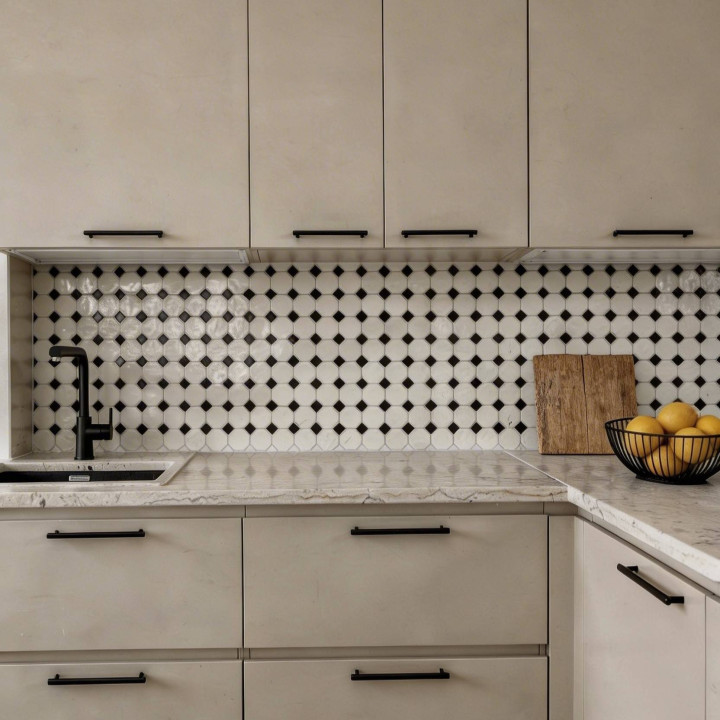 MAT INTER - Feuille 290x290x6mm - Porcelaine hexagone blanc 55mm - Cabochon noir 30mm