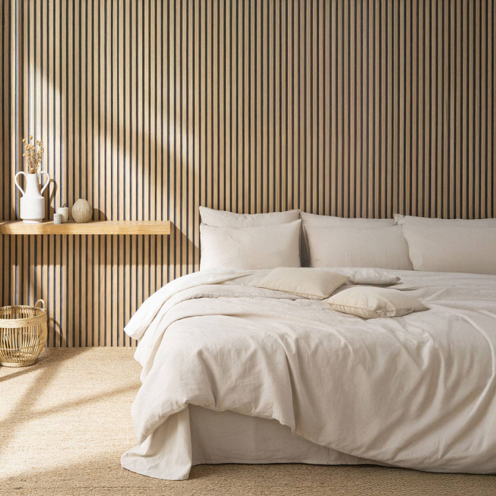 Tasseau bois deco - panneau chene clair fond gris 250 x 30 cm | DECOON